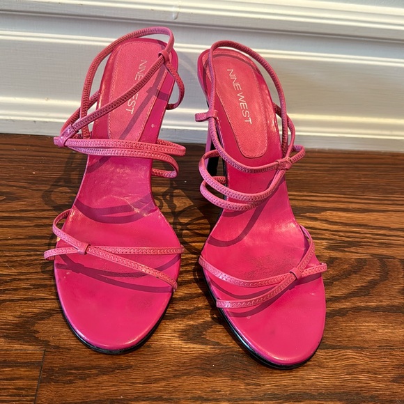 Nine West sandals - Picture 1 of 3